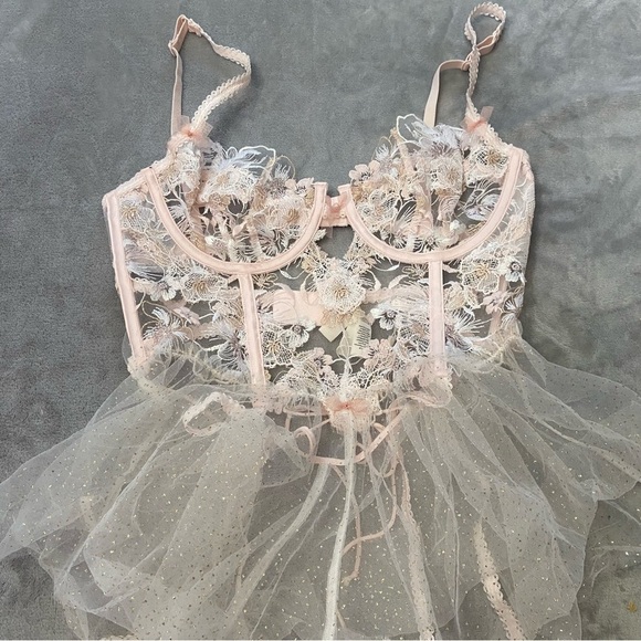 New! for love and lemons mae teddy with garters 10802 - Picture 9 of 14